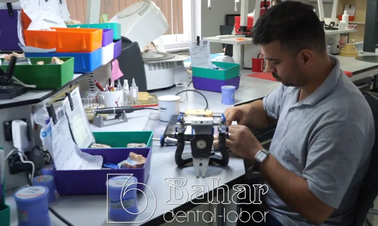 Poselen Diş Kaplama Laboratuvarı