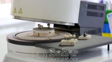 Poselen Diş Kaplama Laboratuvarı